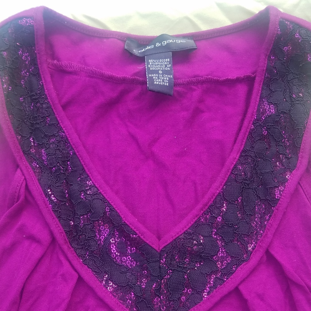 Sleeveless casual blouse